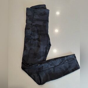 Lululemon Black Camouflage Leggings with pockets